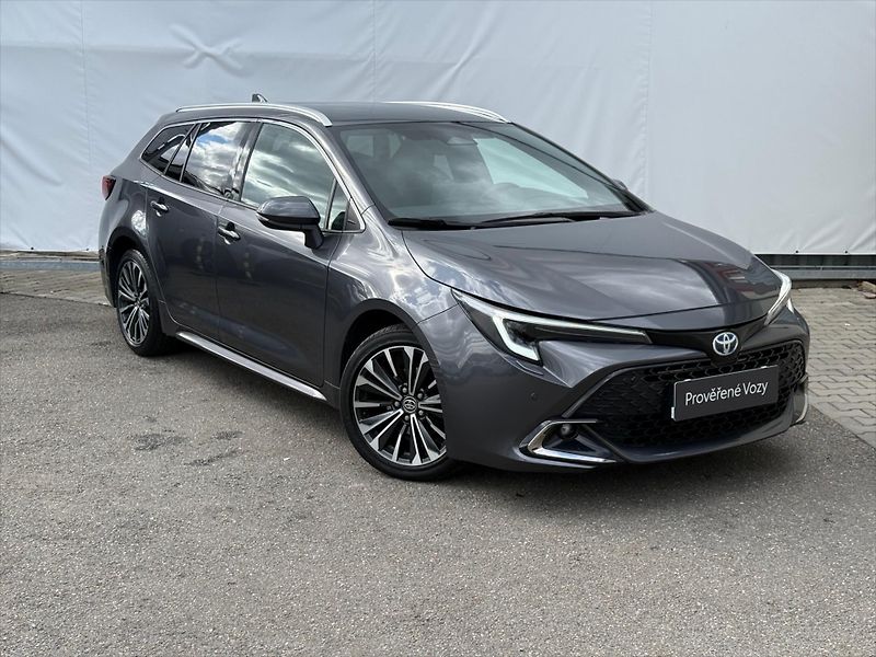 Toyota Corolla 1,8 Style, Hybrid - fotka 3 z 20