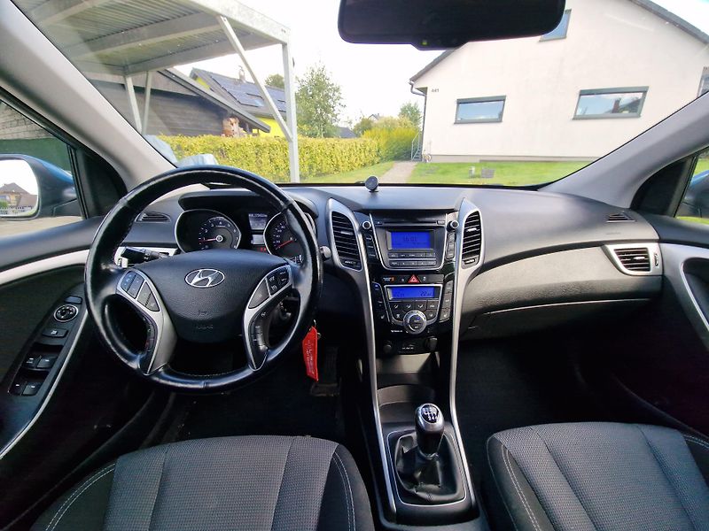 Hyundai i30 (2014) 1.6 GDI - servisní knížka - fotka 4 z 7