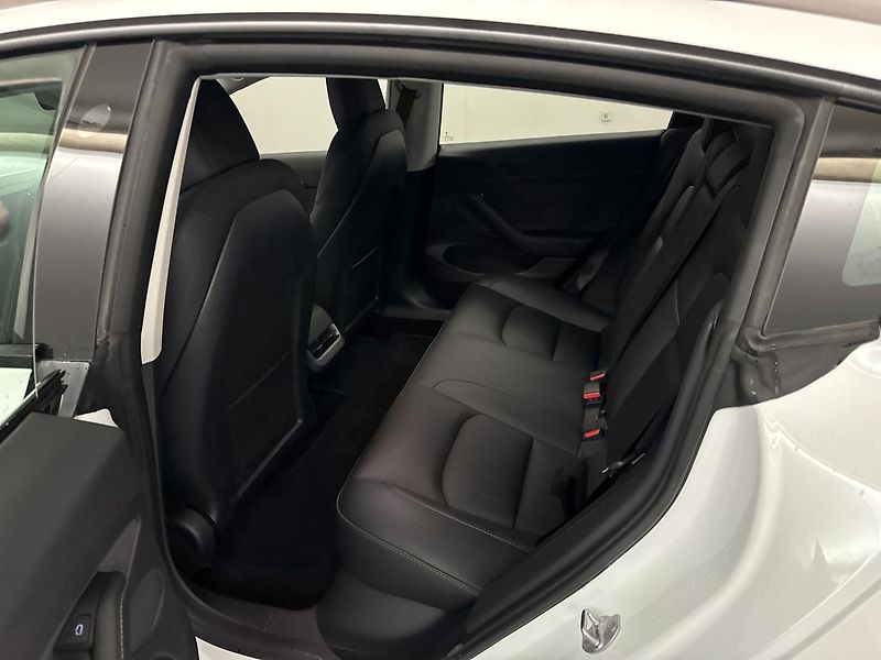 Tesla Model 3 LONG RANGE DUAL MOTOR TZ  94% - fotka 7 z 12