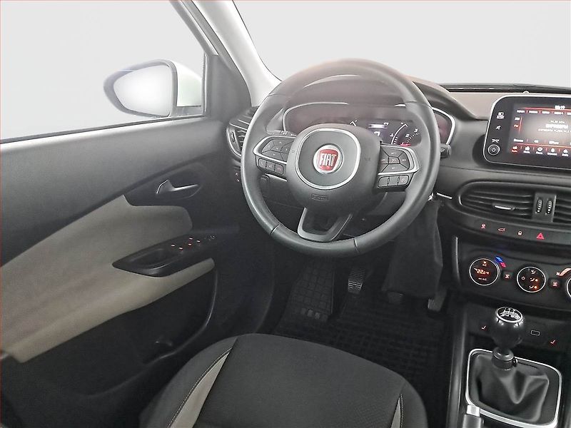 Fiat Tipo (2019) 1.4 16V, Serv.kniha, Tempomat - fotka 7 z 17