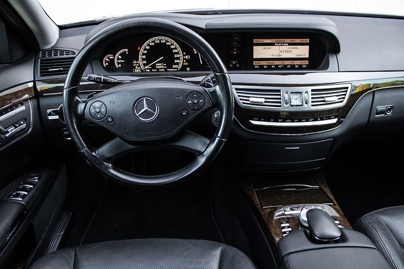 Mercedes-Benz Třídy S - fotka 19 z 43