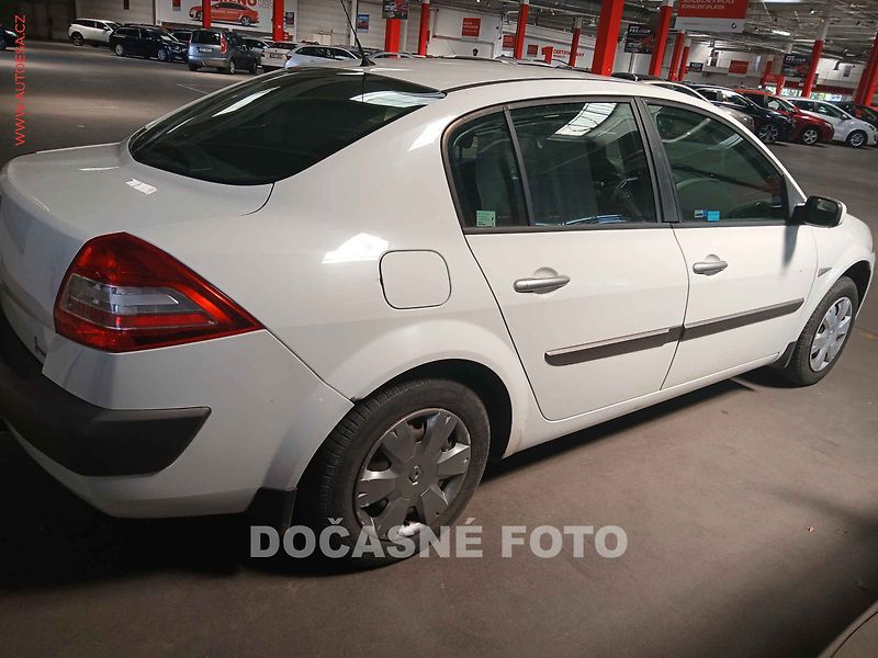 Renault Mégane (2009) 1.6, ČR, autoAC, temp - fotka 2 z 3