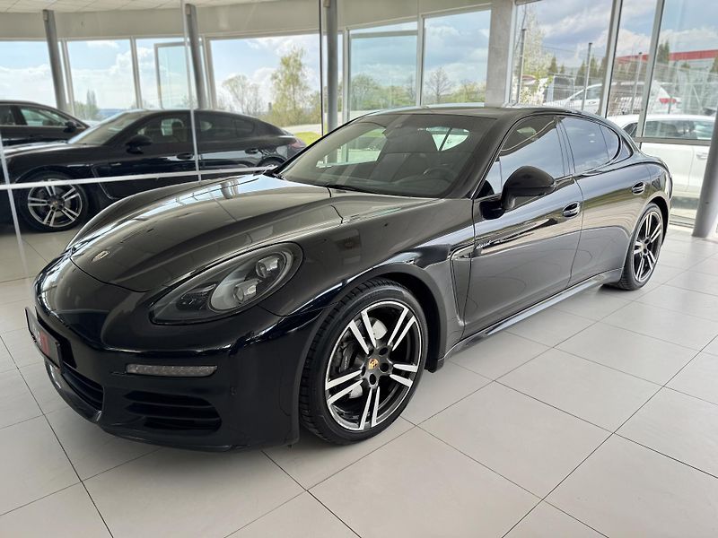 Porsche Panamera Diesel*221kW*Chrono*Webasto - fotka 2 z 33