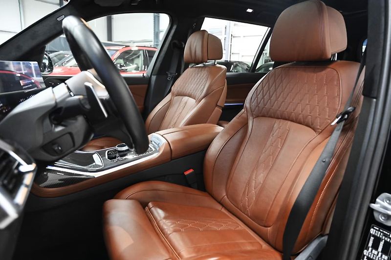 BMW X7 xDrive40d M-Sport Pro 6 míst - fotka 6 z 17