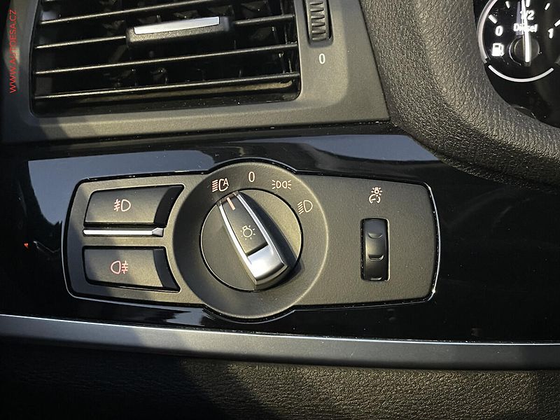 BMW X3 (2016) 2.0 D xDrive20d, AT, kůže - fotka 12 z 22