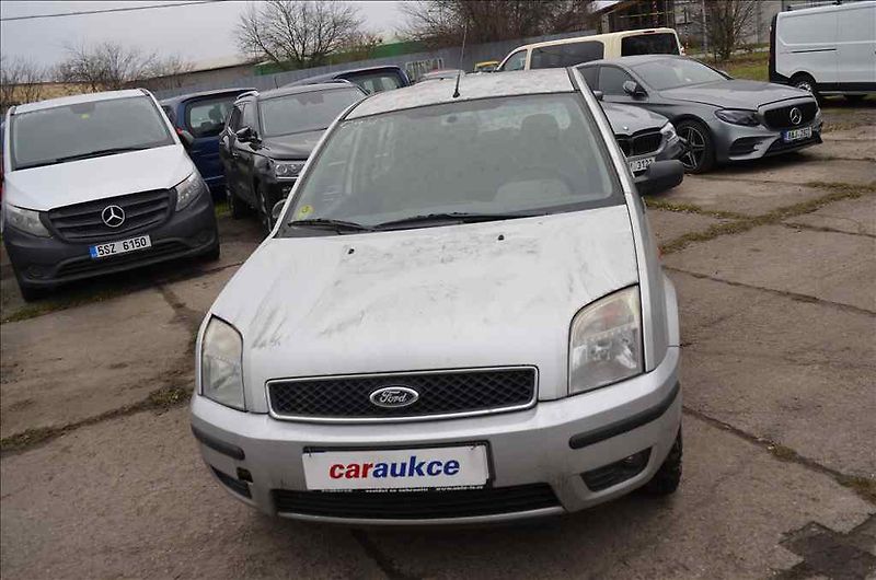 Ford Fusion (2003) 1,4 TDCI 50KW - fotka 2 z 20