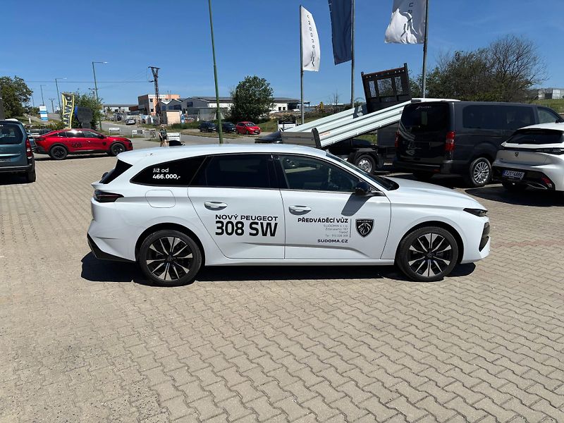 Peugeot 308 SW ALLURE Hybrid - fotka 10 z 20