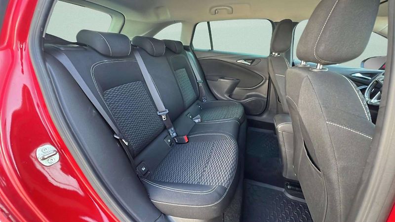 Opel Astra K 1.4 TURBO  Sports Tourer Fle - fotka 32 z 44