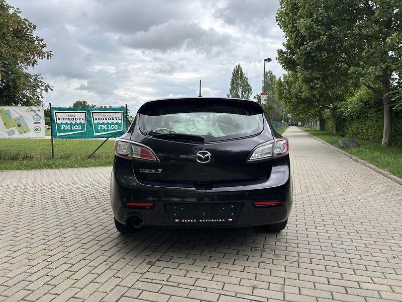 Mazda 3 1.6 90th Anniversary - fotka 8 z 29