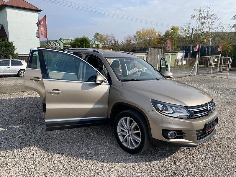 Volkswagen Tiguan 2.0TDi,DSG,rezervace - fotka 12 z 63