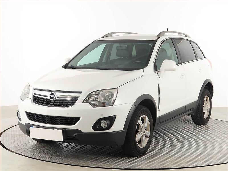 Opel Antara (2012) 2.4, Tempomat, Park. senzory - fotka 2 z 18