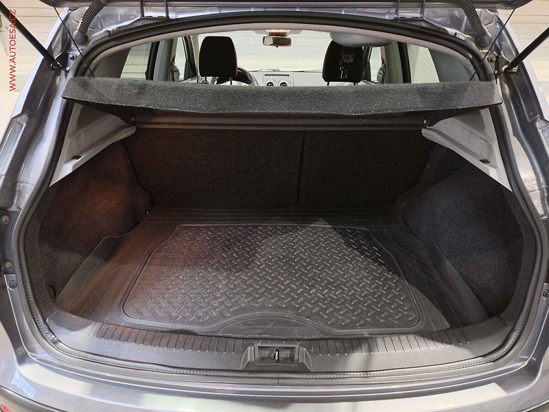 Nissan Qashqai (2012) 1.6i, ČR, AT, navi - fotka 7 z 20