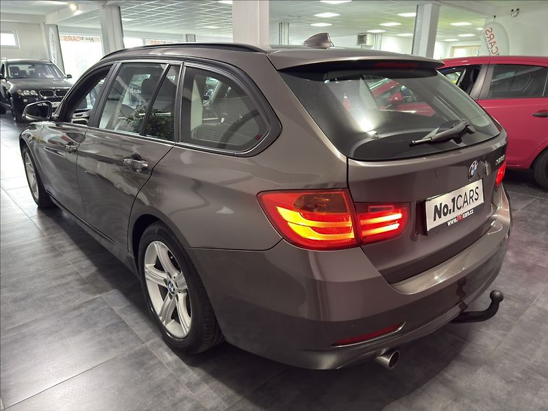 BMW Řada 3 2,0   320i 135KW BI-XEN KŮŽE T - fotka 4 z 46