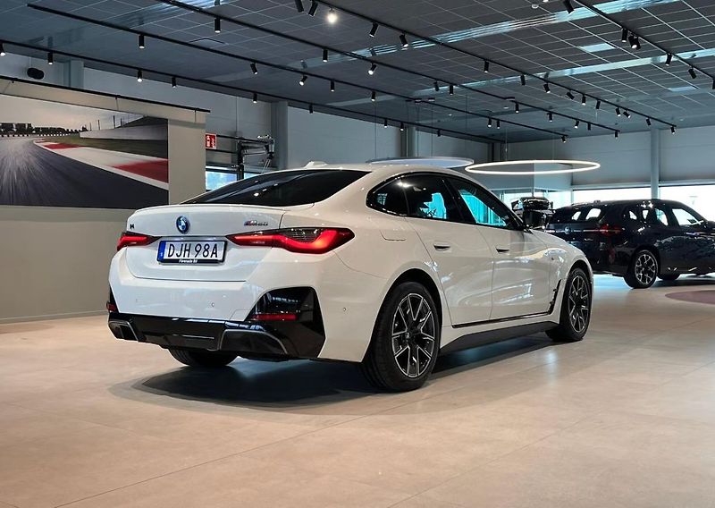 BMW i4 M50 xDrive GC 360k HuD Laser - fotka 4 z 18
