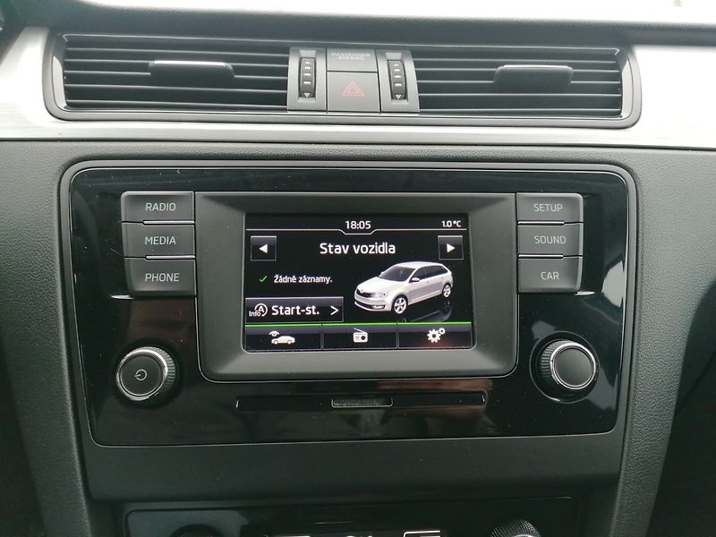 Škoda Rapid (2016) 1.4 TDi DSG výhřevy, Tempomat - fotka 14 z 22
