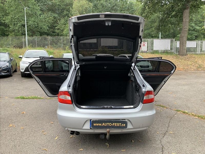 Škoda Superb 1,8 TSI - fotka 17 z 17