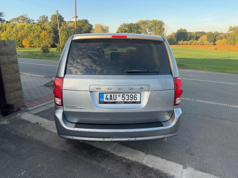 Dodge Grand Caravan (2013)  3,6 RT Pentastar 2013 - fotka 5 z 17