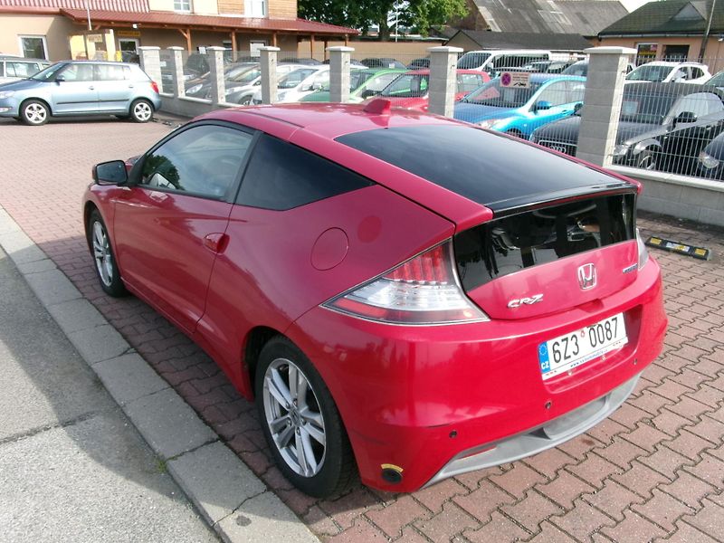 Honda CR-Z (2011) 1,5i VTEC HYBRID AC ALU - fotka 7 z 25