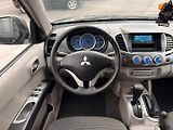 Mitsubishi L200 (2008) 2.5DI-D 100kW 4x4 HARDTOP/AUT - náhled 14
