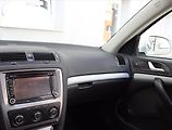 Škoda Octavia (2012) 1.6 TDI, Serv.kniha, Navi - náhled 8