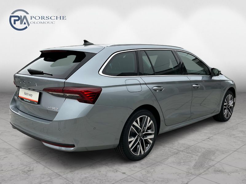Škoda Octavia 1,5TSI m-HEV 110kW EXCLUSIVE S - fotka 2 z 29