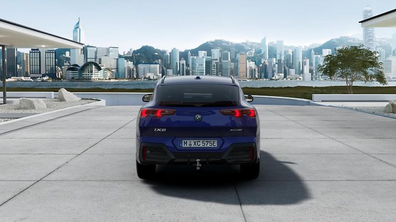 BMW iX2 xDrive30 - fotka 6 z 14
