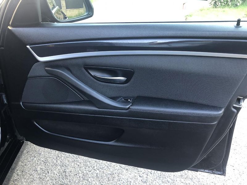 BMW Řada 5 (2015) 518d Touring NAVI velmi pěkný - fotka 41 z 76