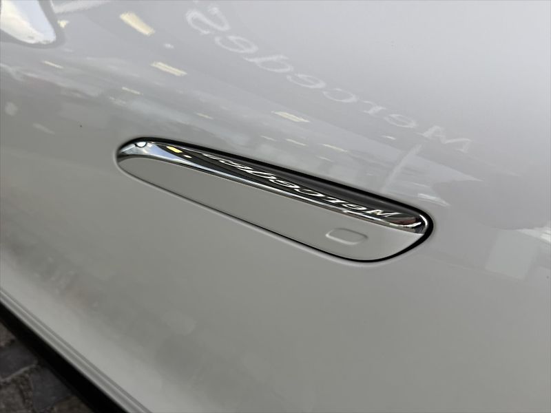 Mercedes-Benz AMG GT 63 4M+ Pro - fotka 32 z 35