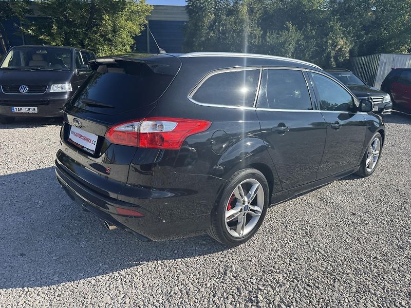 Ford Focus (2014) ST-LINE 1.6-16V(150PS) - fotka 5 z 44