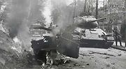 Tank T-34 v roce 1945 v ulicích Berlína.