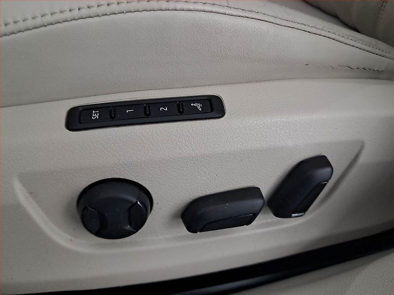 Škoda Superb (2019) 2.0 TDI, 4X4, Automat, Kůže - fotka 28 z 28
