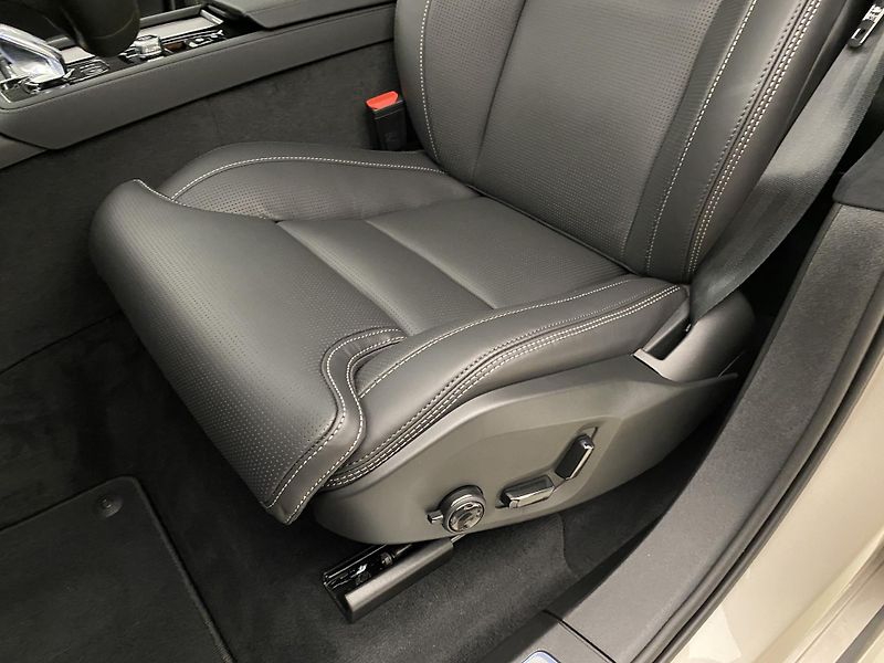 Volvo XC90 (2026) T8 AWD Plug-in BRIGHT ULTRA - fotka 33 z 76