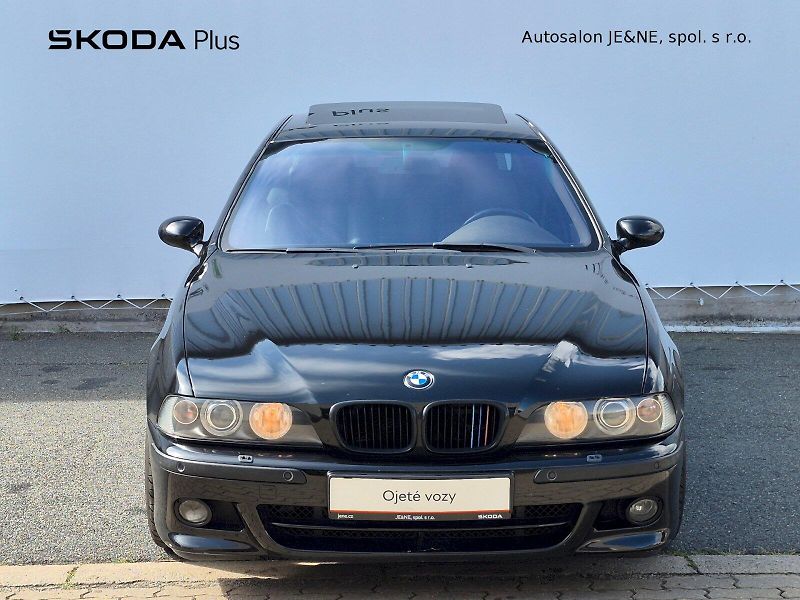 BMW Řada 5 (1996) 540i 210kW - fotka 4 z 23