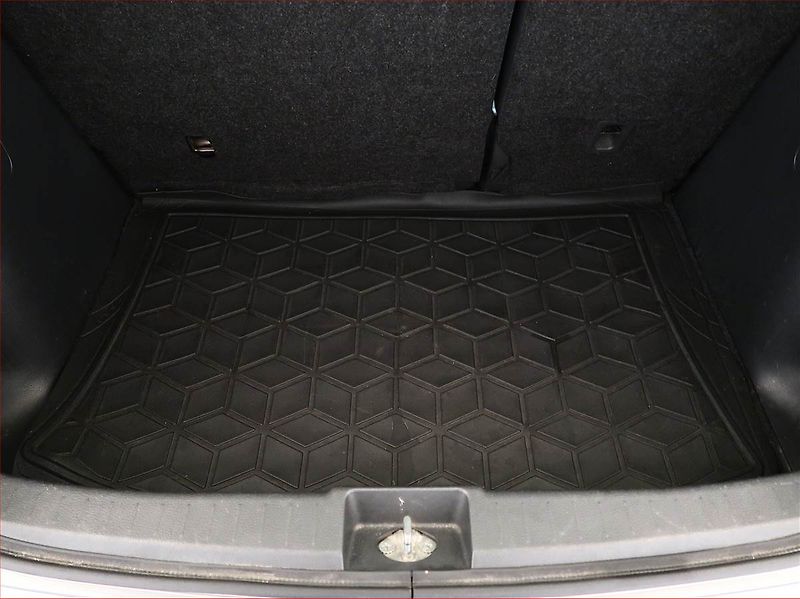 Fiat Sedici (2008) 1.6, nová STK, jezdí skvěle - fotka 13 z 14