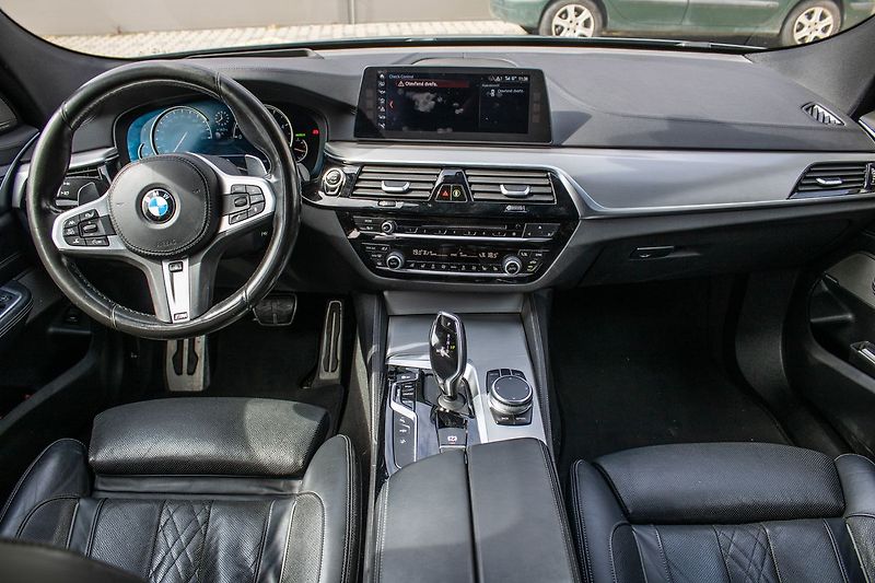 BMW Řada 6 - fotka 9 z 47