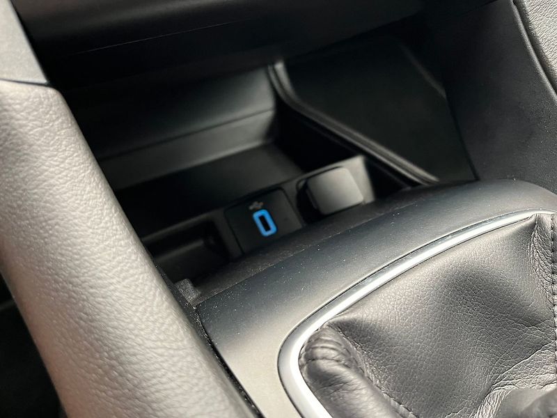 Ford Mondeo 110 kW, MANUÁL, TAŽNÉ - fotka 26 z 69