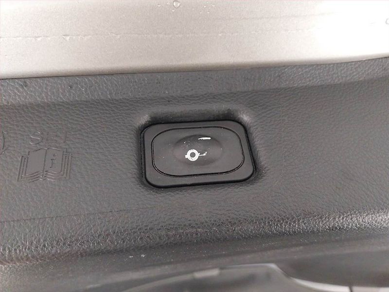 Ford S-MAX (2016) 2.0 TDCi, Kůže, Tempomat - fotka 16 z 22