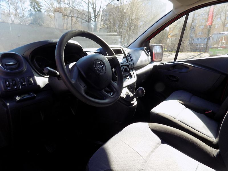 Opel Vivaro (2016) 1.6 88KW KLIMA - fotka 20 z 45