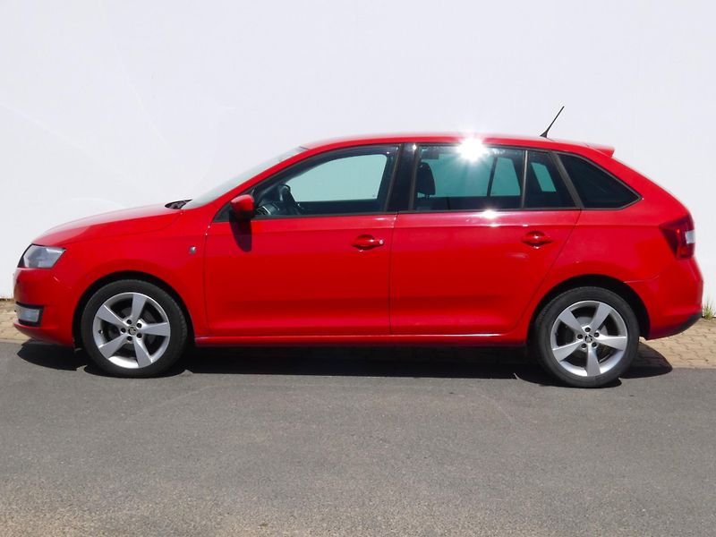 Škoda Rapid AmbitionPlus Fresh 1,2 TSI /63 - fotka 3 z 29