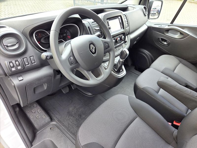 Renault Trafic 2,0 dCi 107kW A/T L2H1 Cool 1. - fotka 10 z 16