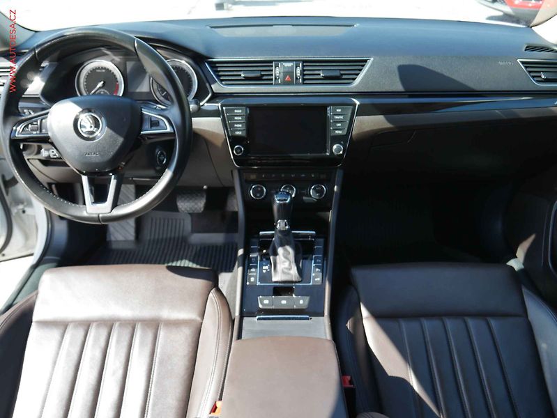 Škoda Superb (2016) 2.0TDi, ČR, DSG, bixen - fotka 7 z 28