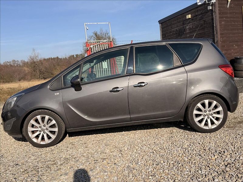 Opel Meriva 1,7 CDTI AUTOMAT - fotka 8 z 27