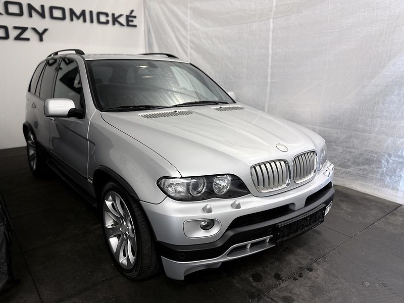 BMW X5 (2005) 4.8 IS V8,JEDINEČNÁ MOTORIZACE - fotka 14 z 33