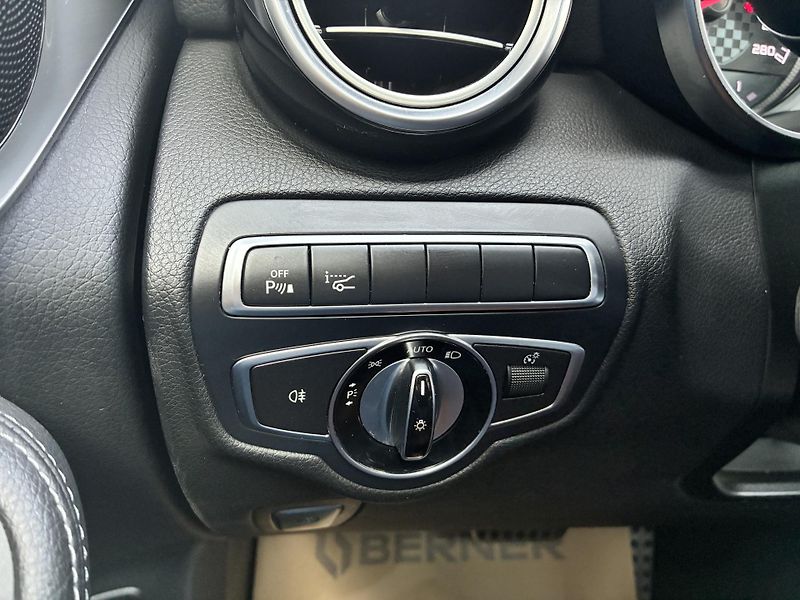 Mercedes-Benz GLC 43-AMG3.0-V6 270kW REZERVACE - fotka 30 z 36