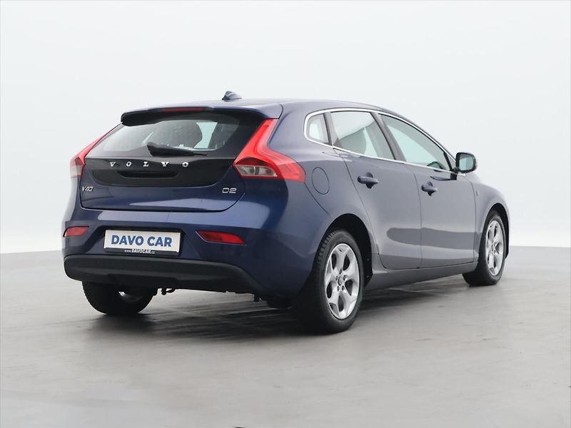 Volvo V40 1,6 D2 115 Summum - fotka 7 z 30
