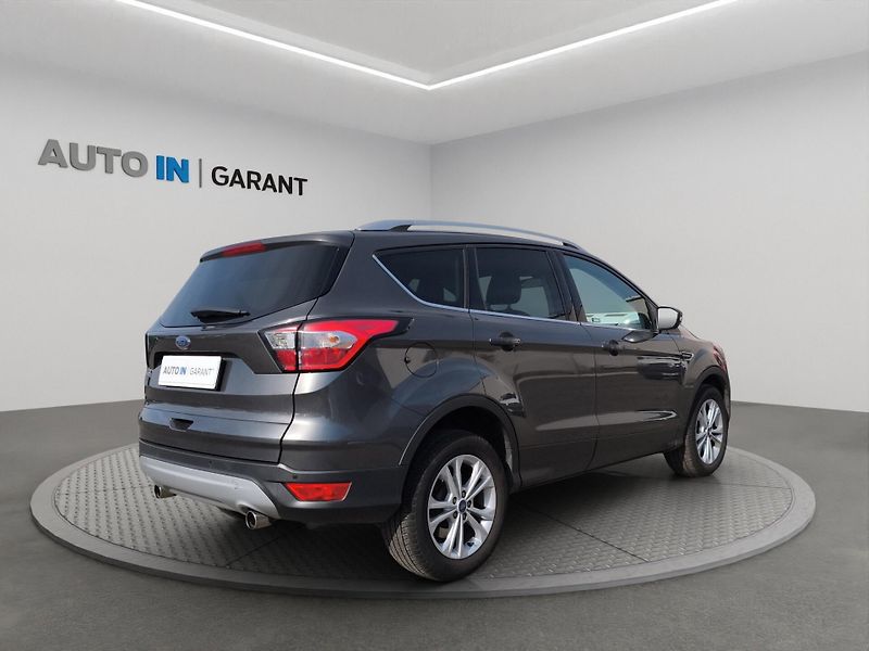 Ford Kuga (2018) TITANIUM 88kW, ČR, 1. Maj., Se - fotka 5 z 23