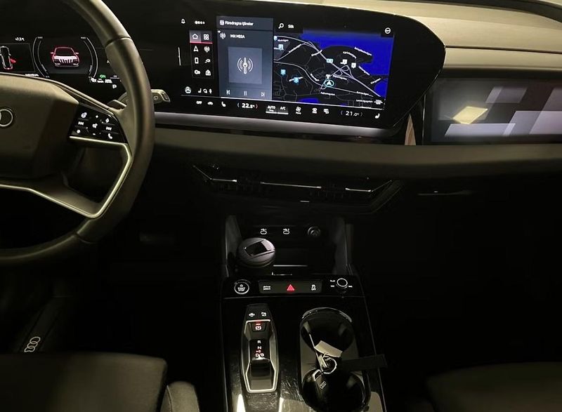 Audi Q6 e-tron Quattro 360kam Tažné BLIS LED - fotka 11 z 20