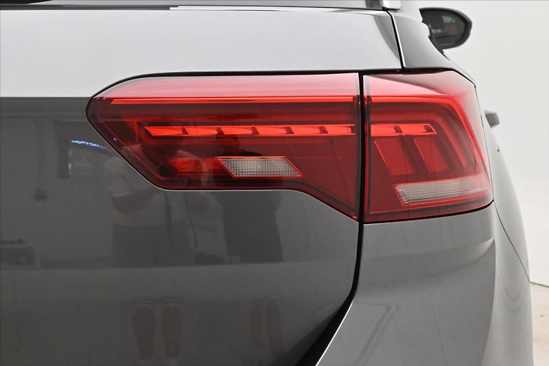 Volkswagen T-Roc 2,0 TDI 110kW DSG Style Záruka - fotka 30 z 31