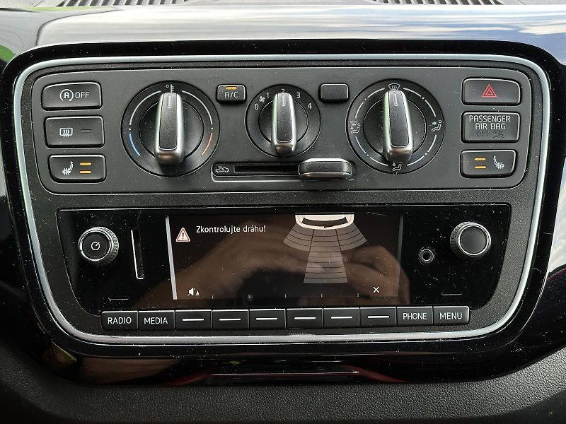 Škoda Citigo 1.0MPi Monte Carlo Automat ASG - fotka 27 z 36
