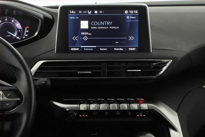 Peugeot 3008 (2023) Active Pack 1.2 PureTech - fotka 11 z 20